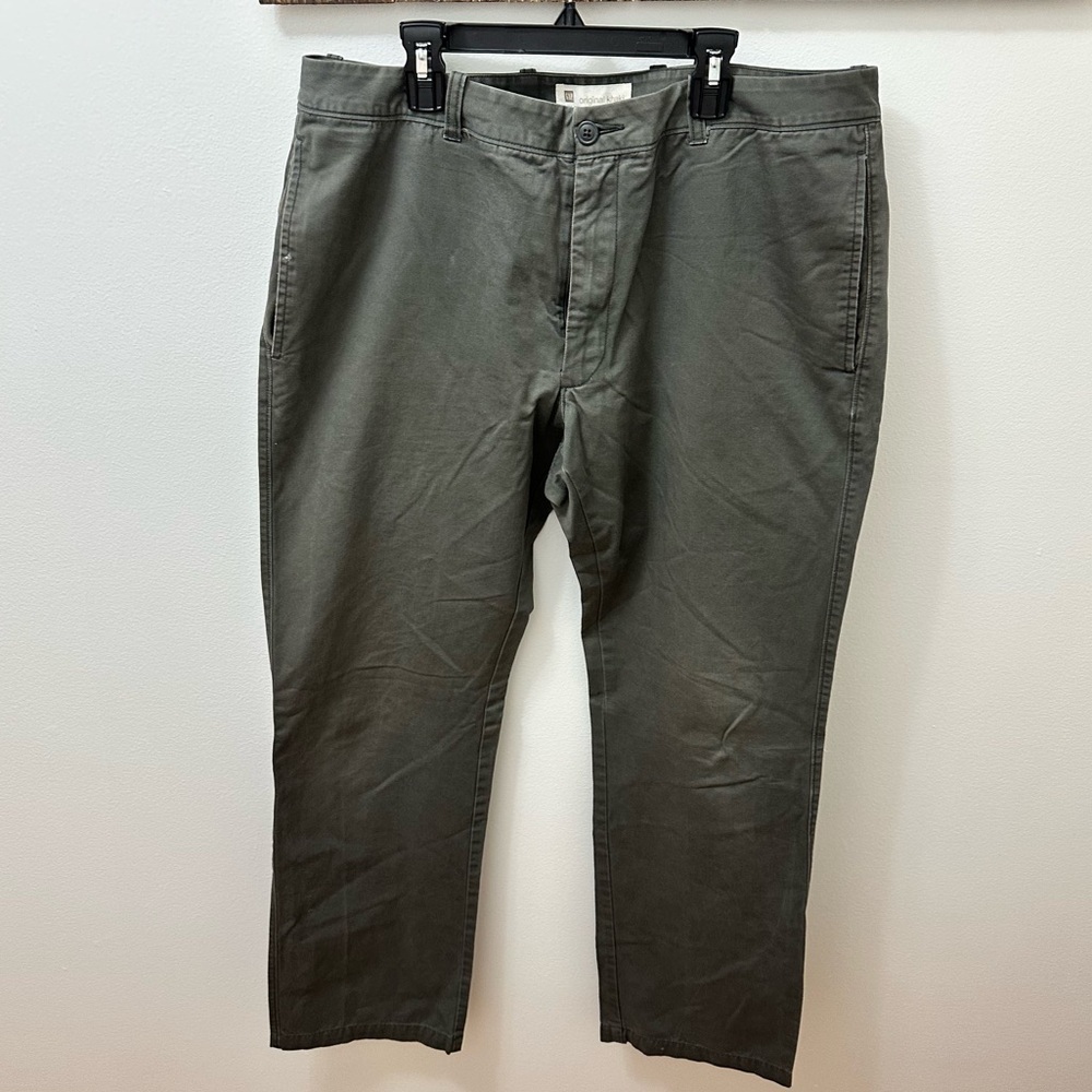 GAP original khaki flat front Pants gray 36x34